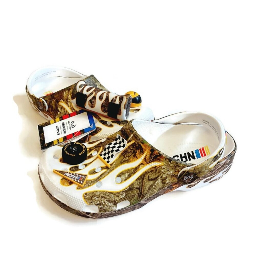 CROCS Mens Size 6 Womens 8 Nascar x Realtree Slip On Classic Clogs Shoes Camo - Picture 1 of 10